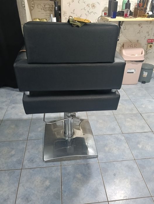 Scaun frizerie preț 700