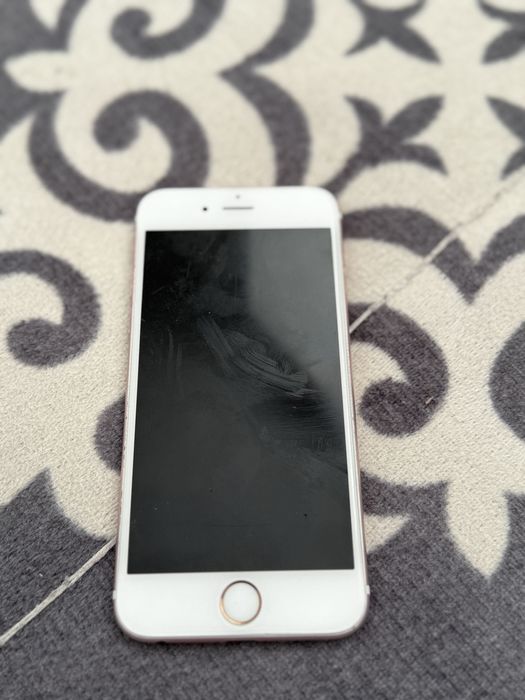 Iphone 6s все родной.