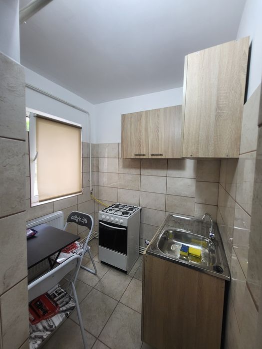 Închiriez apartament  1 camera