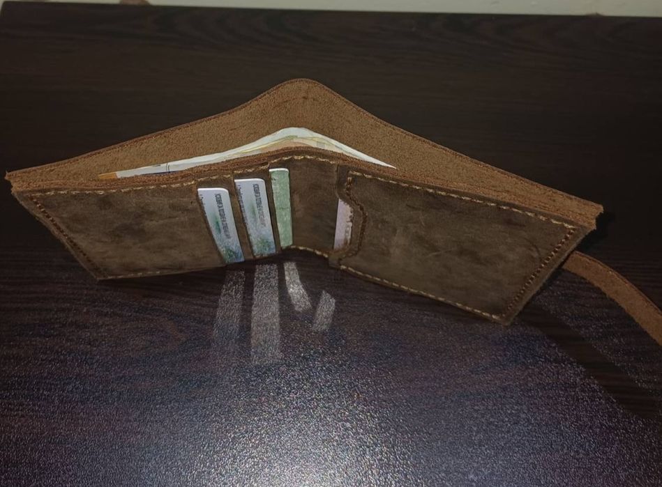 Естествена кожа-портфейл