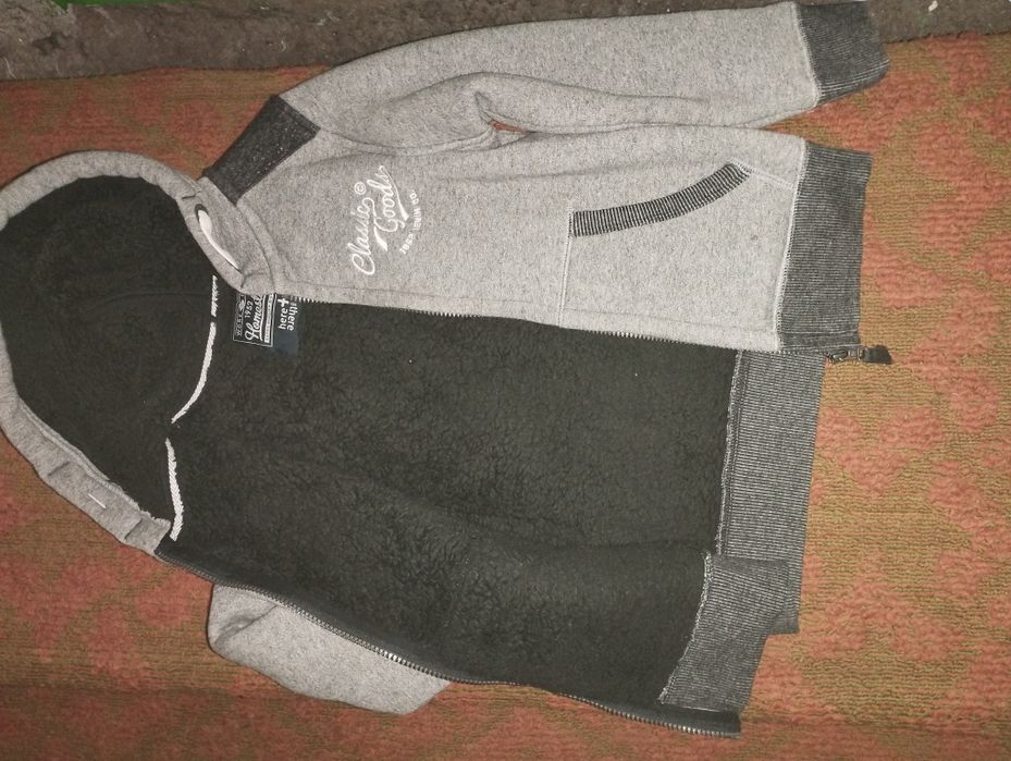 Продам вещи на мальчика 10 лет