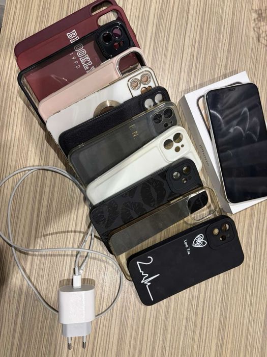 Aйфон 12 /64 GB ОТЛИЧЕН!