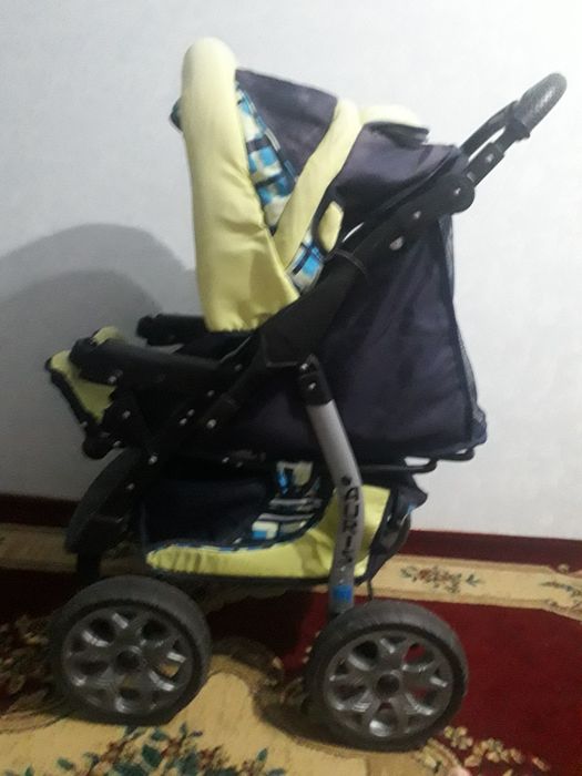 Продам детскую коляску