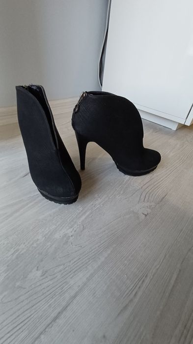 Дамски обувки и боти