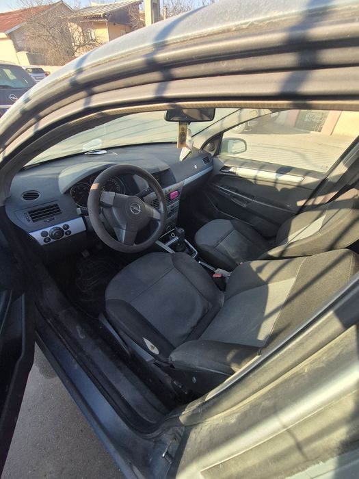 Opel astra h 1.7