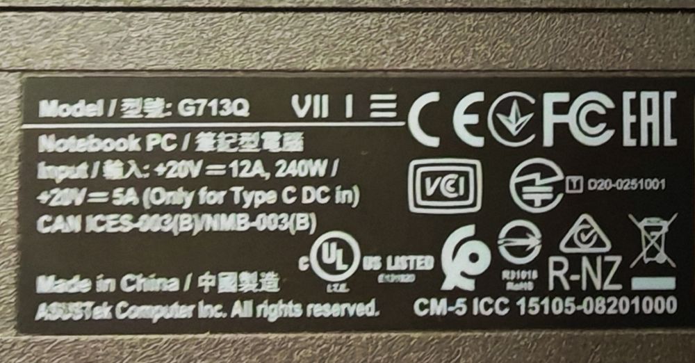 Продам ноутбук Asus ROG G713Q