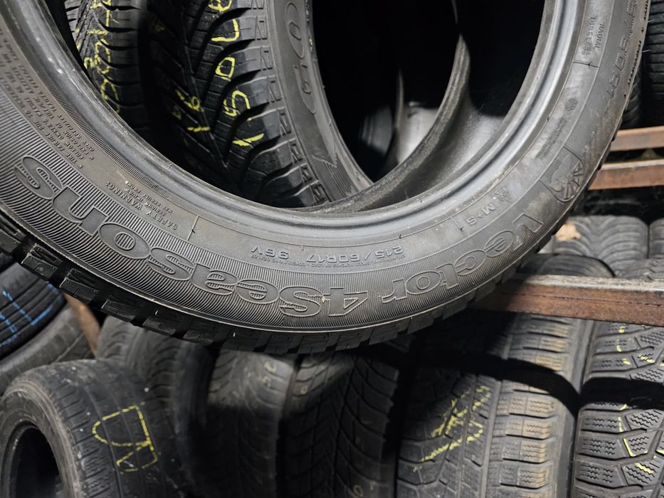 215 60 17 m+s goodyear allseason