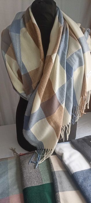 Палантин шерстяной