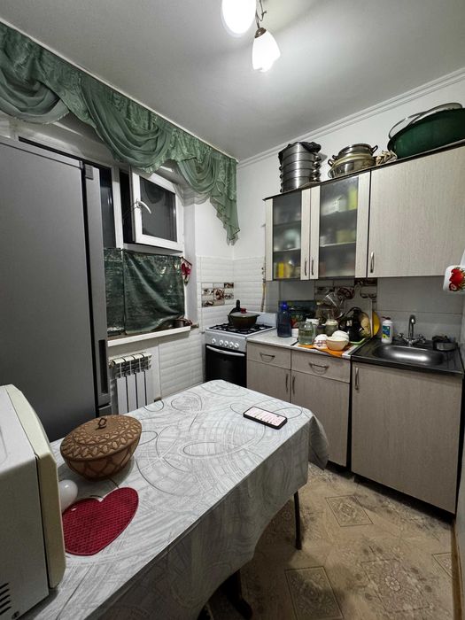 Продам 2х комн кв 5мкр Тургенева