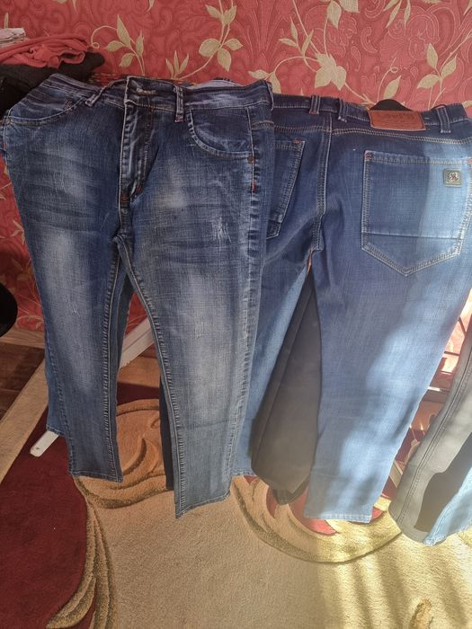 Джинсы на подростка .