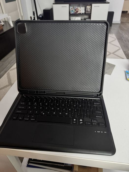 Husa ch tastatura Ipad air 13