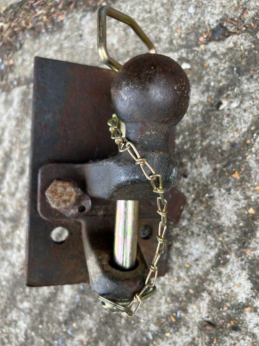 Твърд теглич на Автомобили