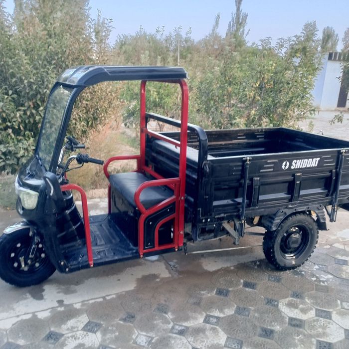 Elektromurovey 1 tonna sotiladi