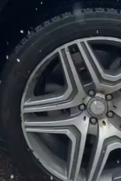 Продам комплект летних шин с дисками