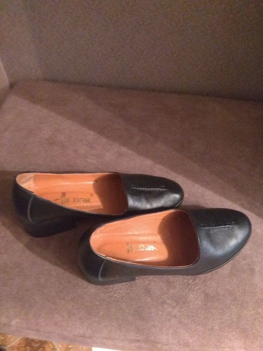 Обувь женская кожанная