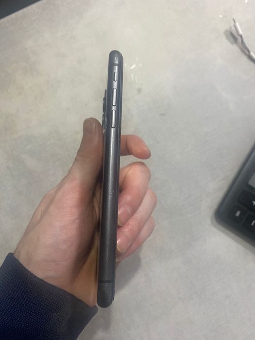 Айфон 11 сатылады срошно