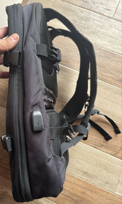 Vand rucsac Kabuco slim antifurt NOU