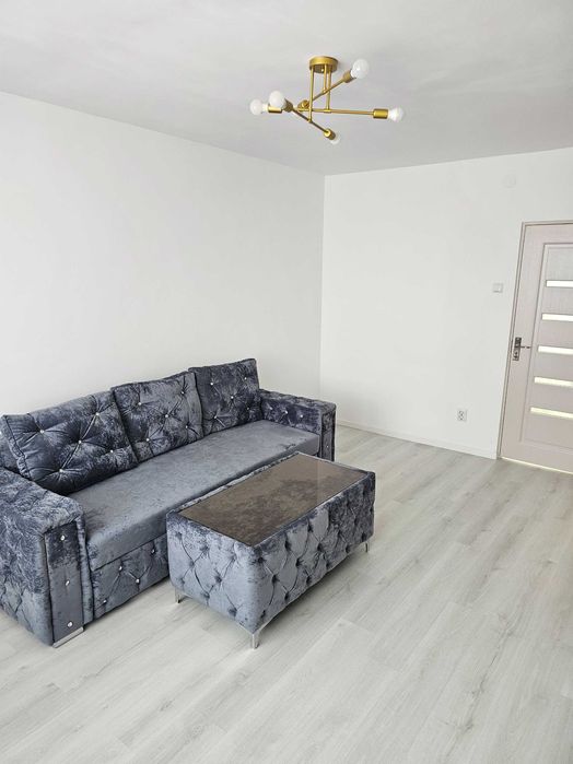 Proprietar, inchiriez apartament 2 camere, Micro 17, Parter.