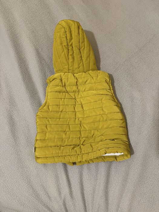 Елек за бебе размер 6-9 месеца