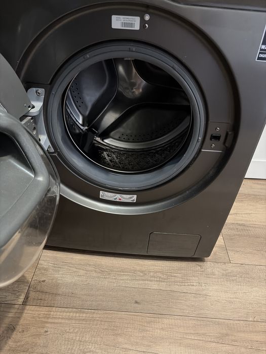 Продам стиральную машинку samsung