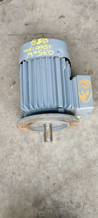 Motor electric trifazat cu flansa, 0.75kW, 1500rpm, 380V