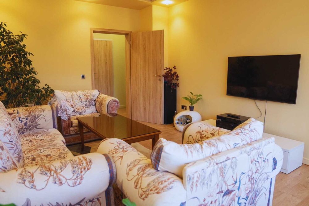 Дава се под наем Тристаен апартамент в София, Красно село - 92 кв.м за 663 € - Снимка #5