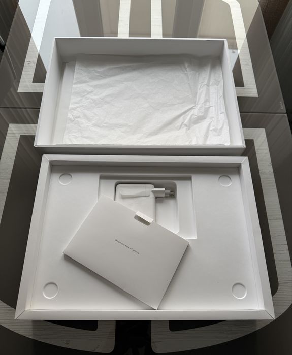 MacBook Pro 16 на чипе М 3 Pro. Silver