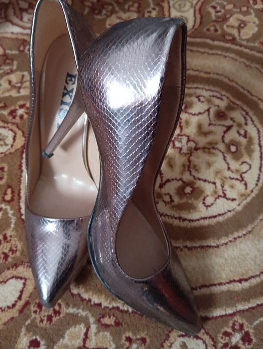 Rochie frumoasa marimea 40