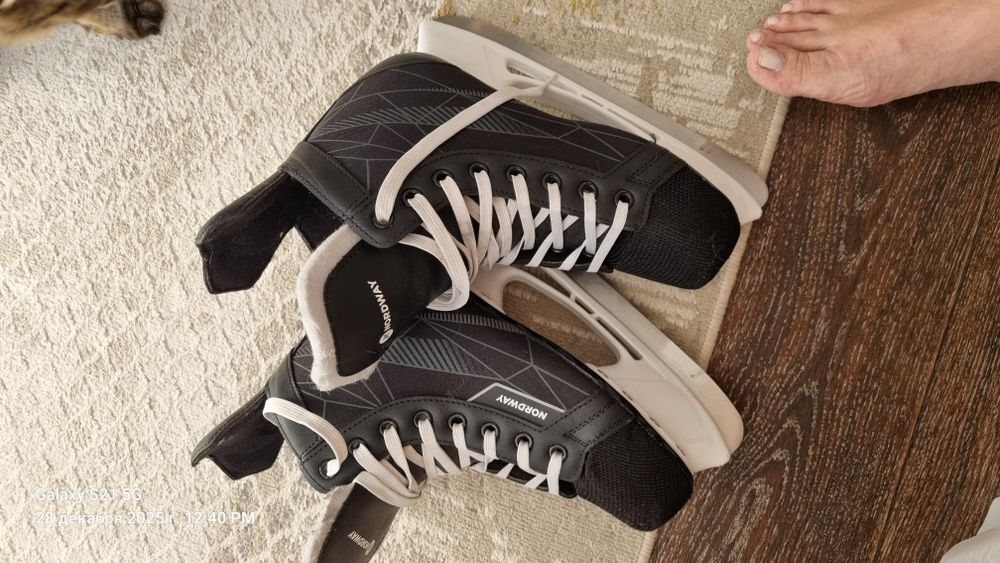 Коньки, в отличном состоянии.