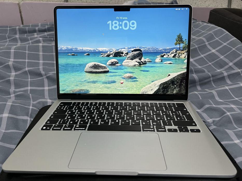 Macbook air m4 16/256