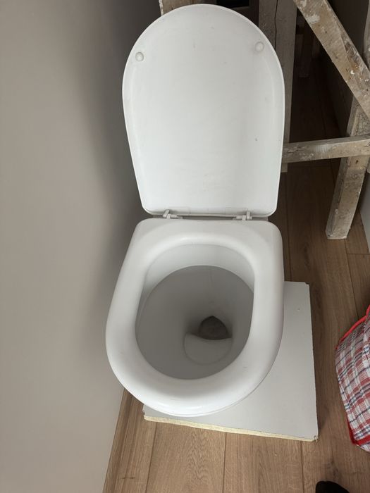 Продам унитаз б/у