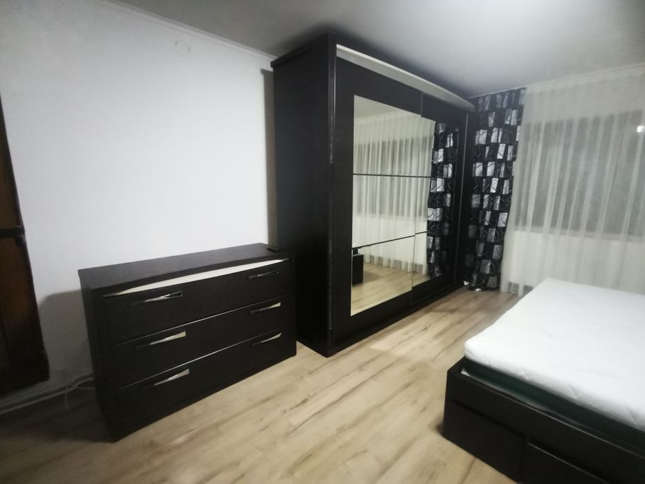 Montaj mobilă,Zugrăveli,parchet laminat orice tip sau producător,