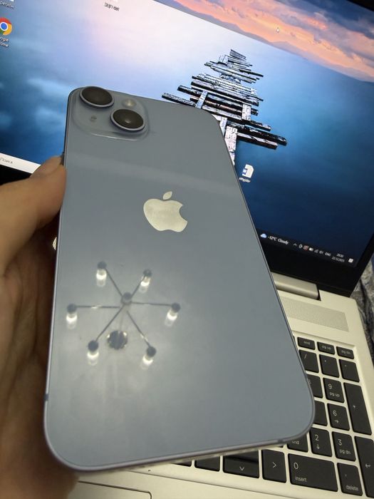 Продам Iphone 14