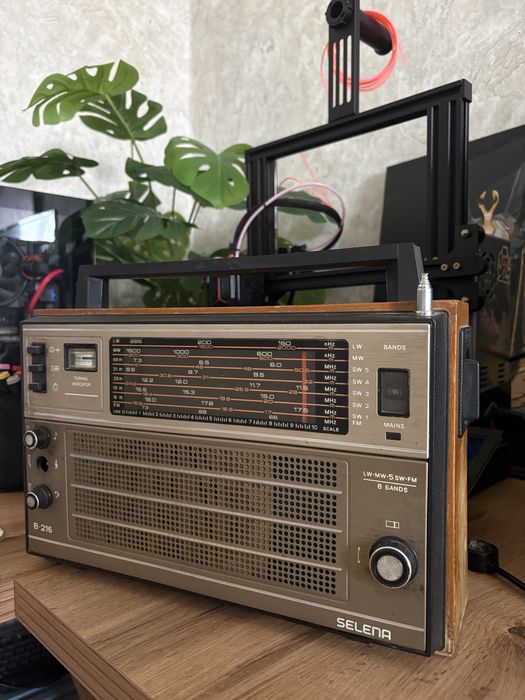 Продам радио Selena B-216