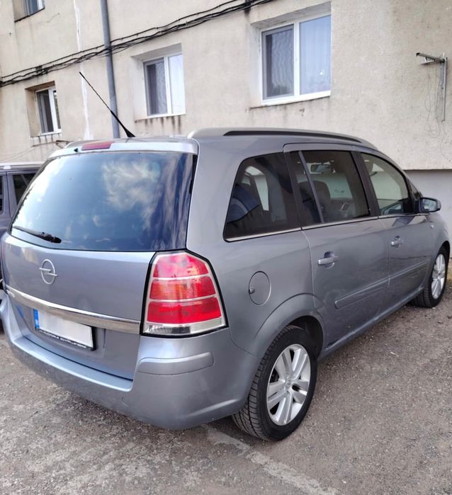 Opel Zafira B 1.6