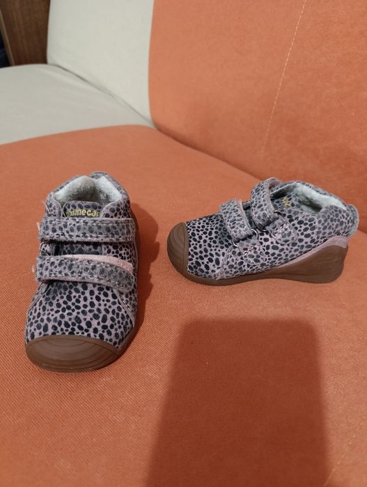 Vand papuci biomecanics imblanite