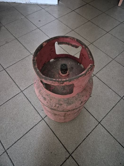 Рродам газовый балон 27л,