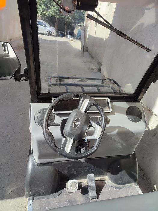 Golf car sotiladi