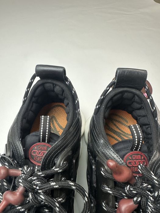 Versace chain reaction black white , size 44 fit 44-45