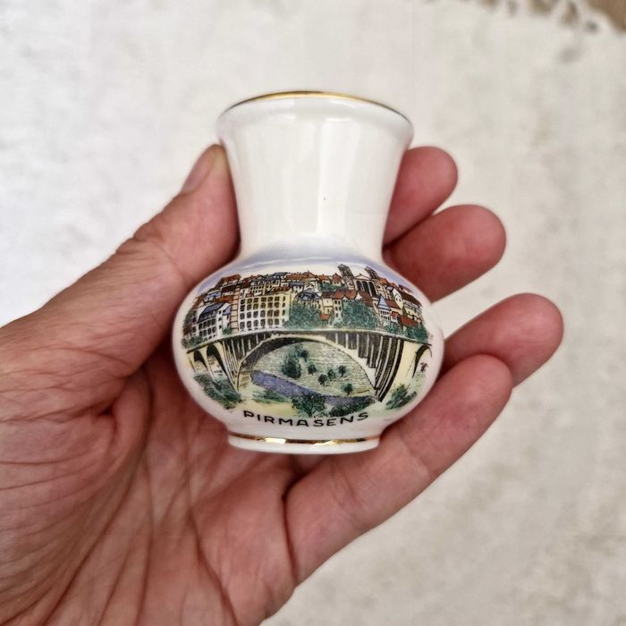 Mini vaza din ceramica