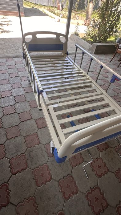 Инвокровать двух ярусная
