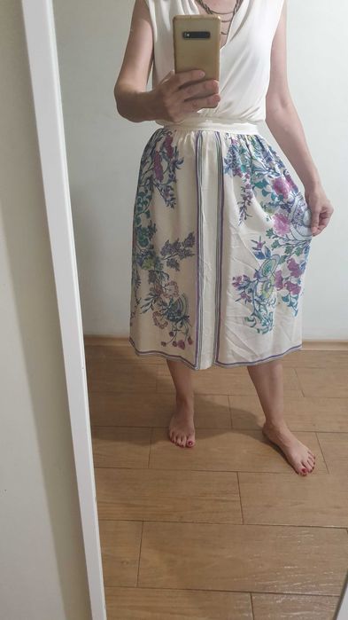 Лятна копринена пола