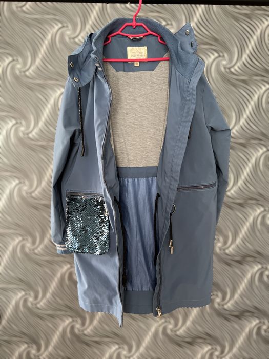 Демисезонный плащ для девочки