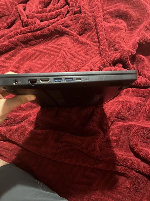 Vand laptop gaming acer nitro rtx 3050 1900 lei negociabil (descriere)