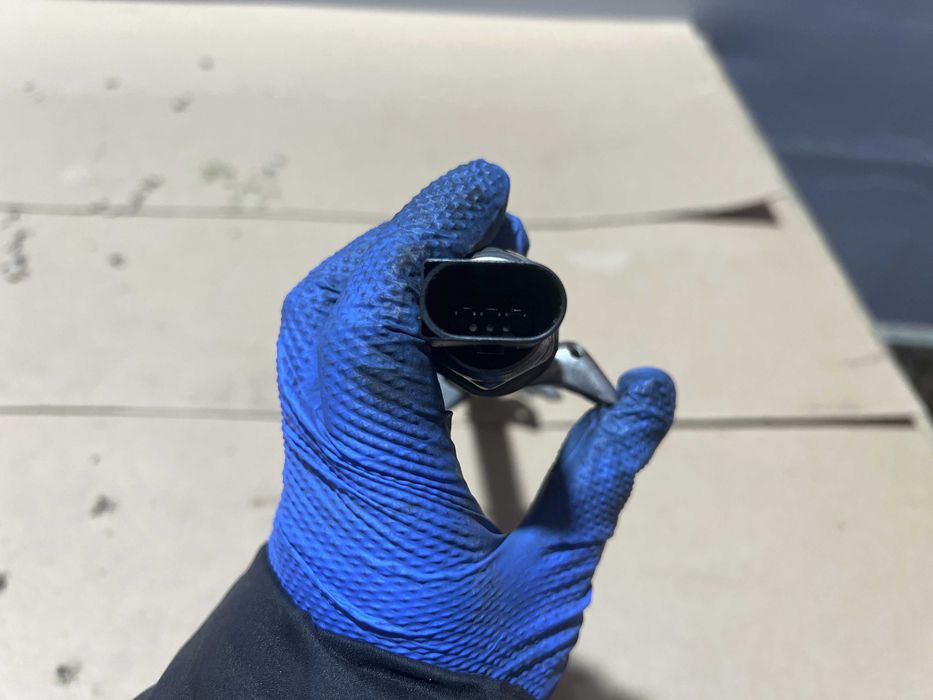 Rampa injectoare cu senzor presiune BMW Seria 1 E87 LCI 116i 90kW 122CP Cod motor N43B16A 2008 - Cod 7537319-05