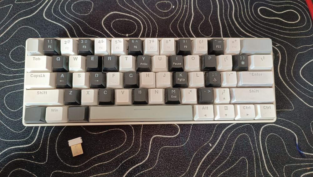 Vand tastatura mecanica DAREU+5 switchuri.