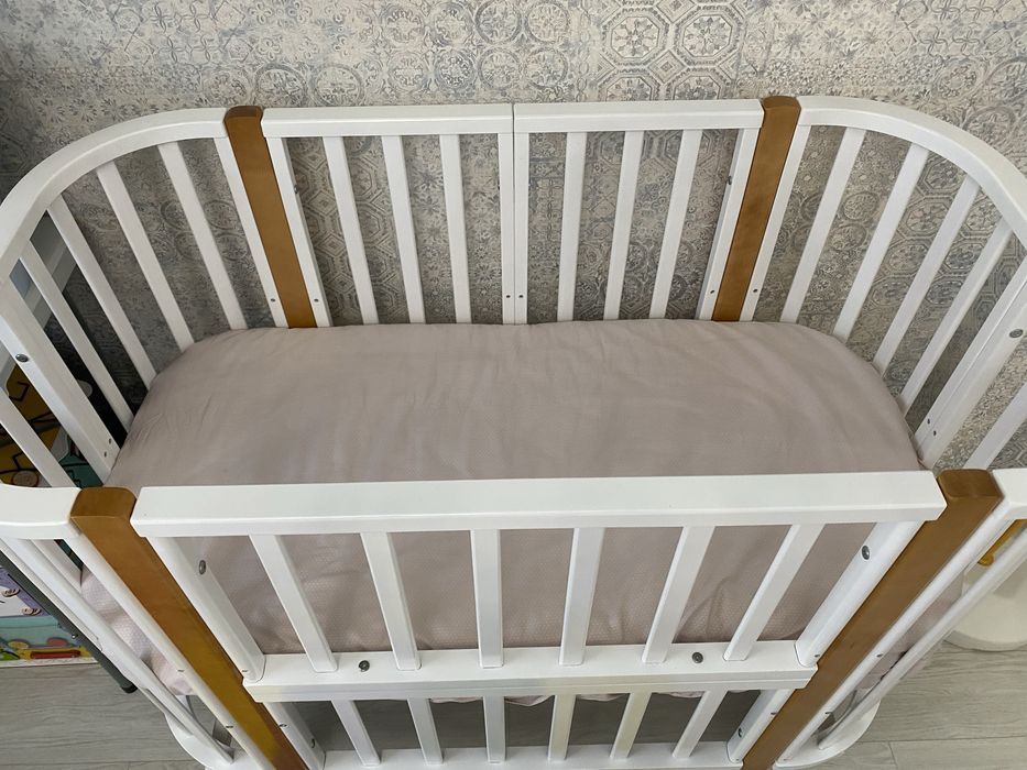 Продам десткую кроватку трансформер