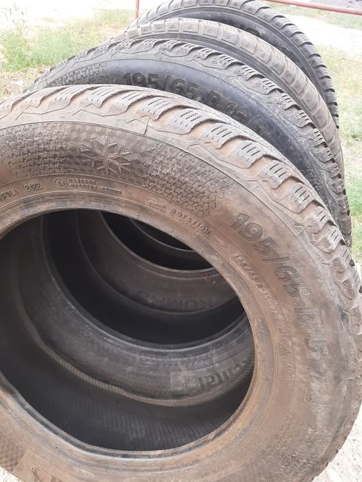 Продам шины 195/65/15 континенталь