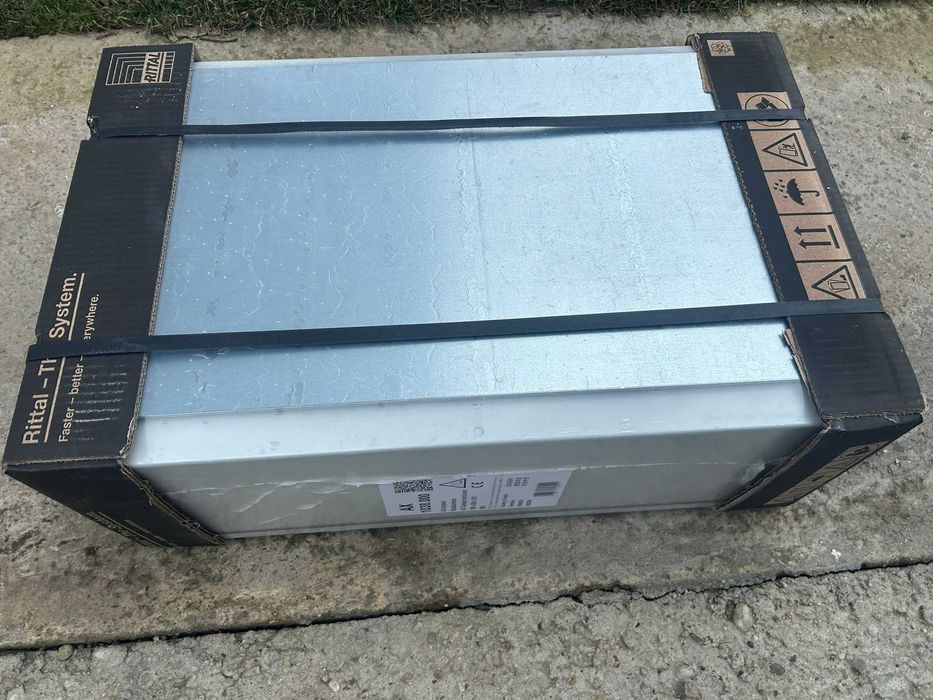 Dulap metalic Rittal AX 1038000 – închidere IP66 / tablă oțel – nou