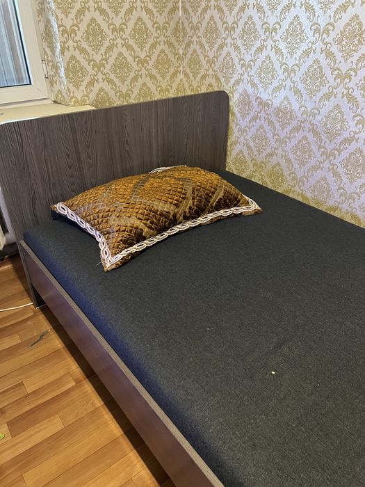 Кровать полуторка